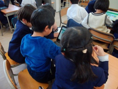 「ここを動かしてみてね」