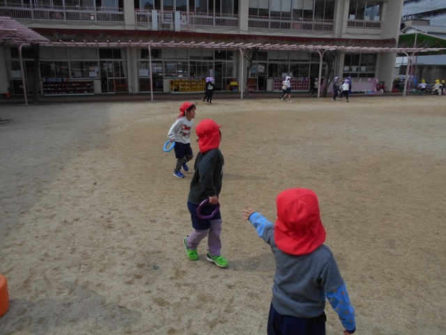 リレー遊び（もも組）