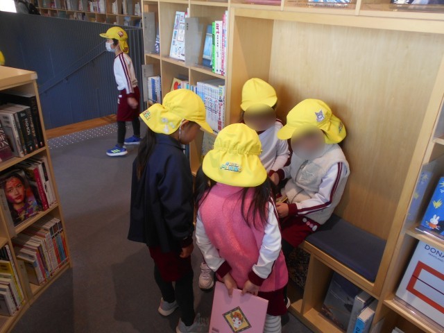 座るスペースもたくさんありました