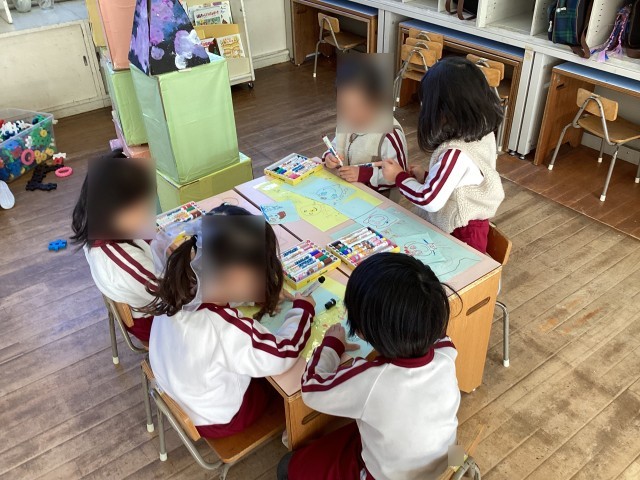 何の絵をかこうかな